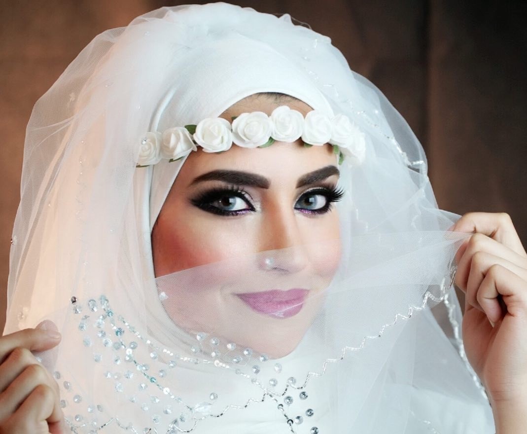 Professional bridal makeup trial artistry showcasing wedding day makeup options